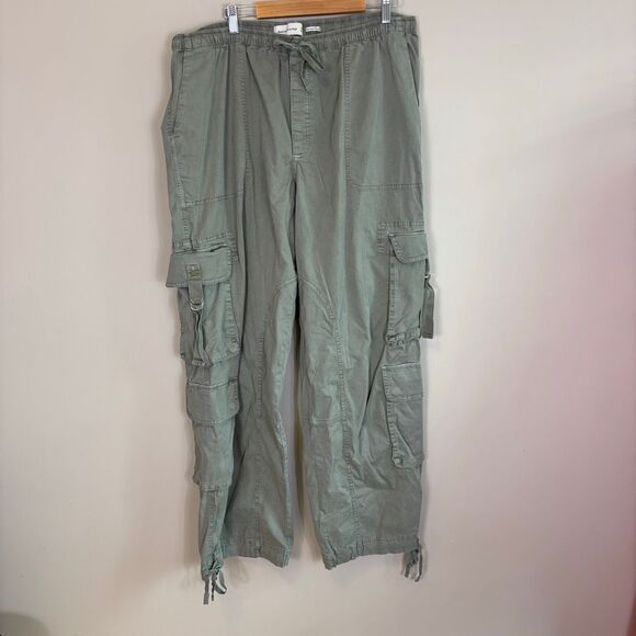 Abercrombie & Fitch Pants - Abercrombie & Fitch Women's Garment Dyed Green Cargo Wide Leg Pants Size XL